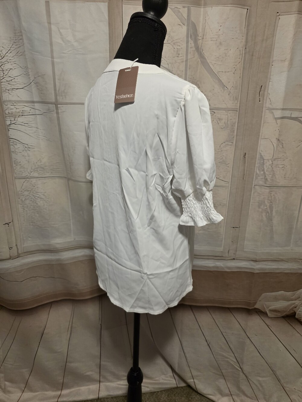 Kohl's White Smocked Short Sleeve V-Notch Blouse - Picture 3 of 7